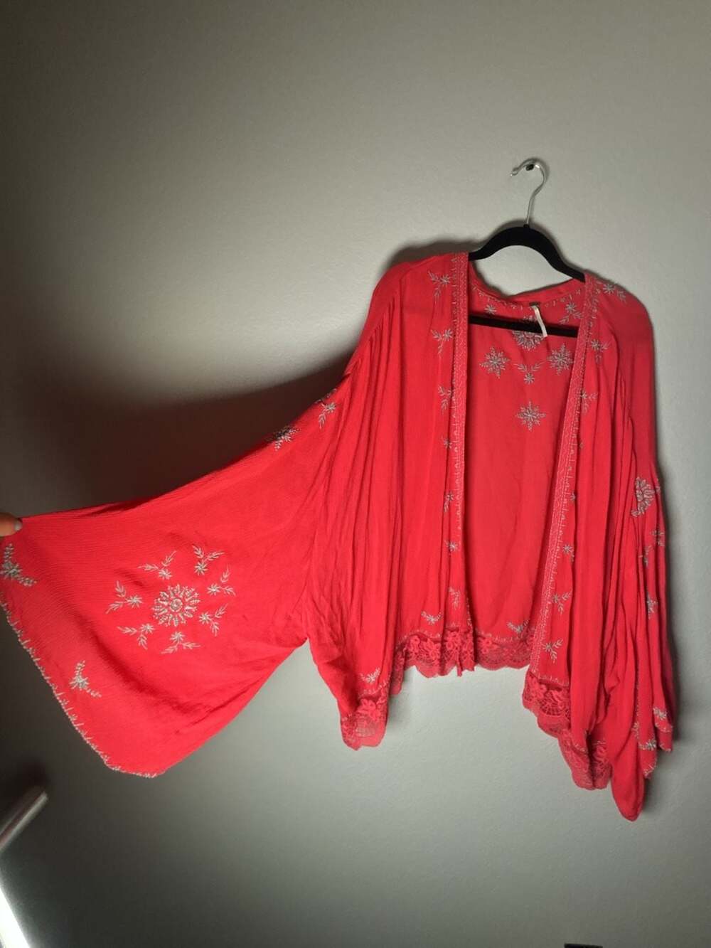 Free People Boho Embroidered Kimono Jacket with Lace Hem Size L - Picture 8 of 13